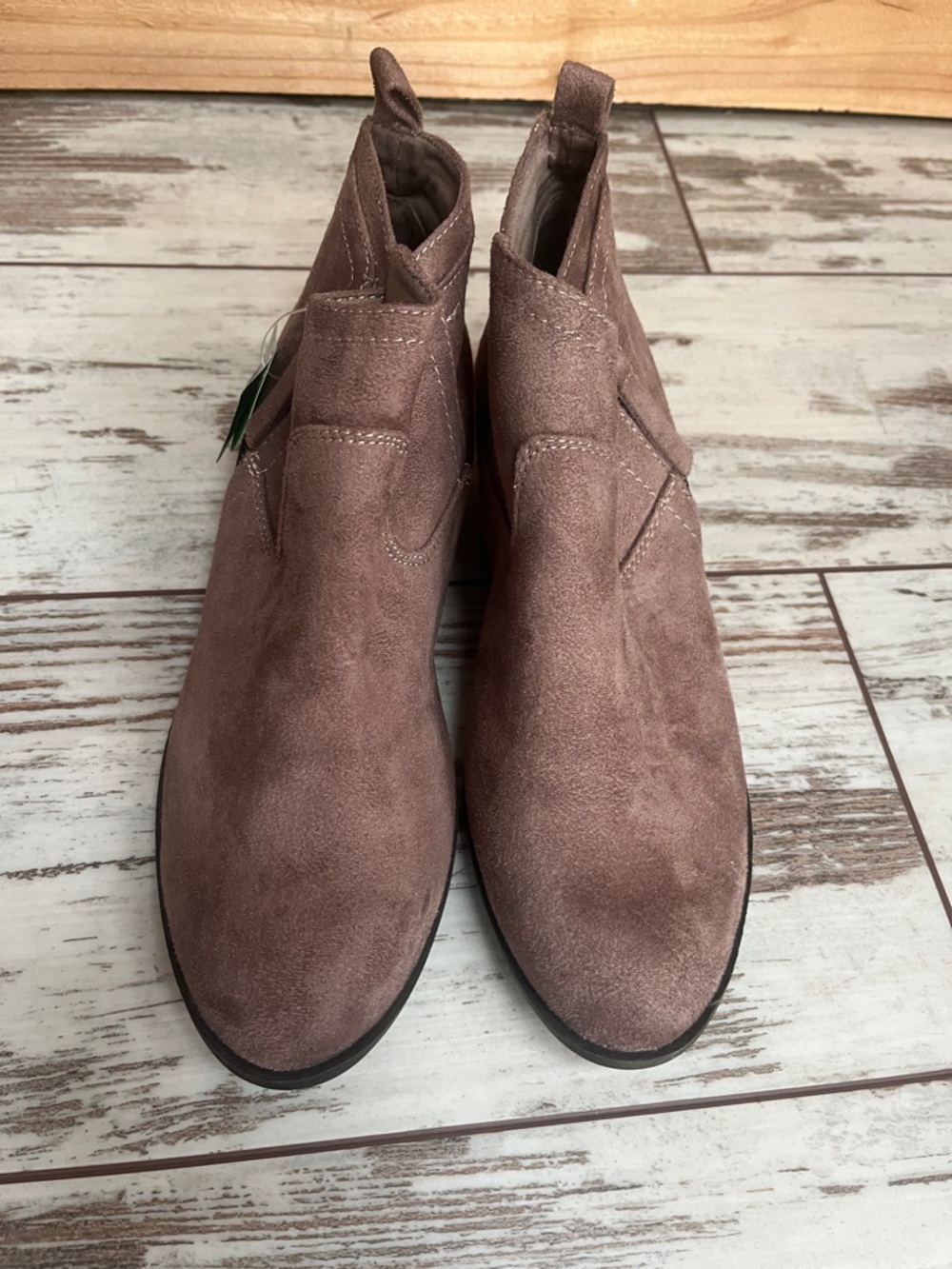 Arizona Jean Co Garrity Taupe Ankle Boots Faux Suede Memory Foam 9W NWT - Picture 4 of 14